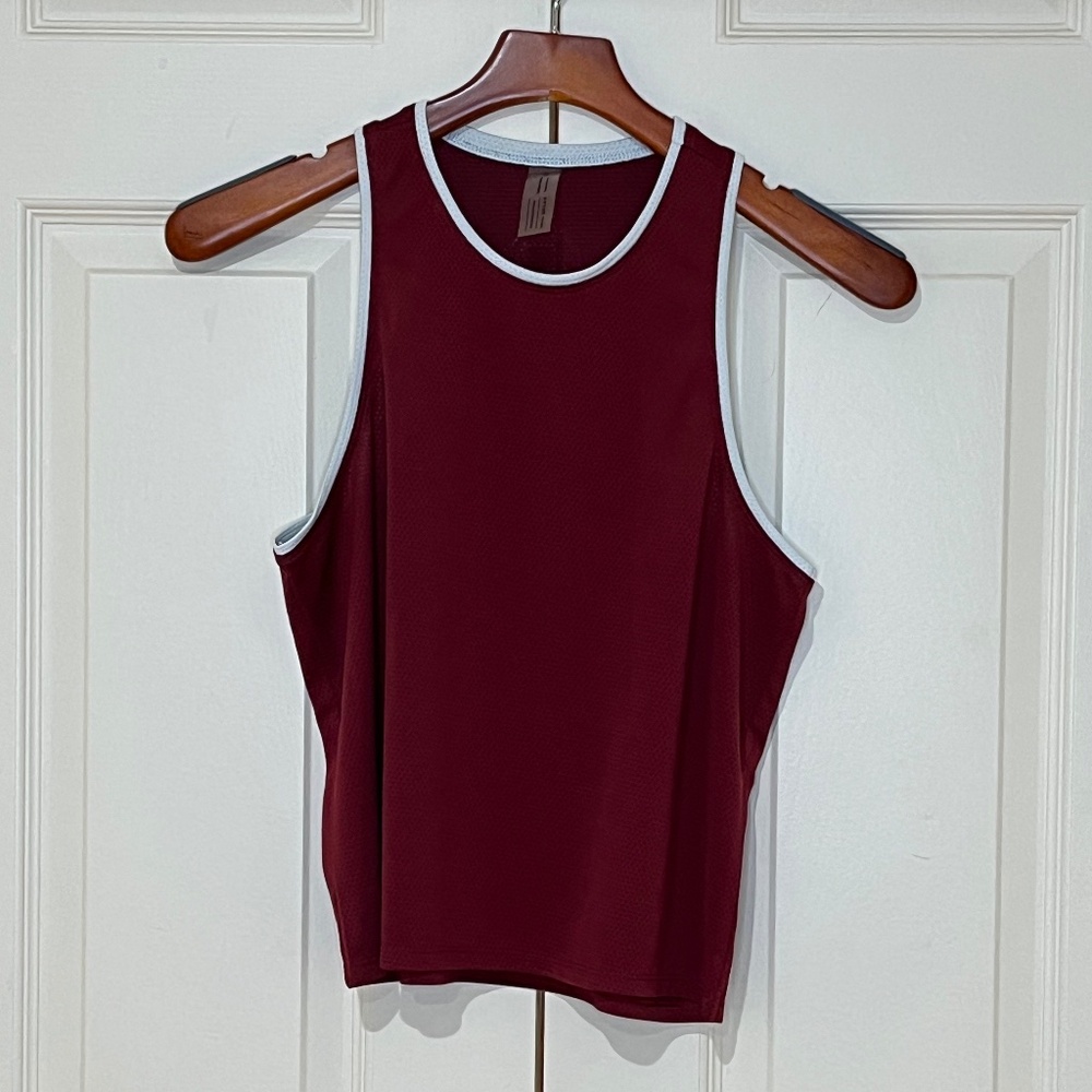 Outdoor Voices OV Mesh Tank Top Burgundy Size Small